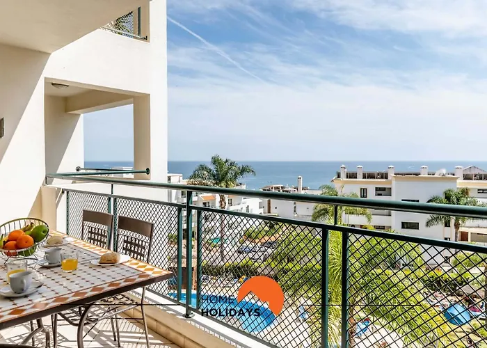 #166 Frat Apartment By Home Holidays
